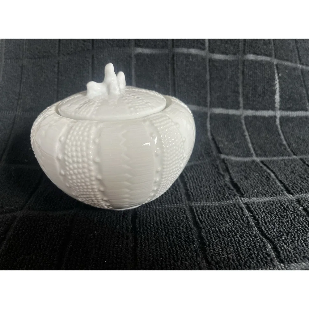 White glazed ceramic (porcelain-style) creamer & sugar bowl set [W]